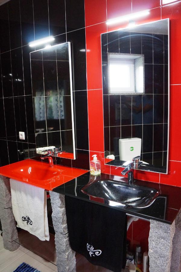 Casinha Das Bonecas - Casa Com Piscina Privada Aveiro Esterno foto