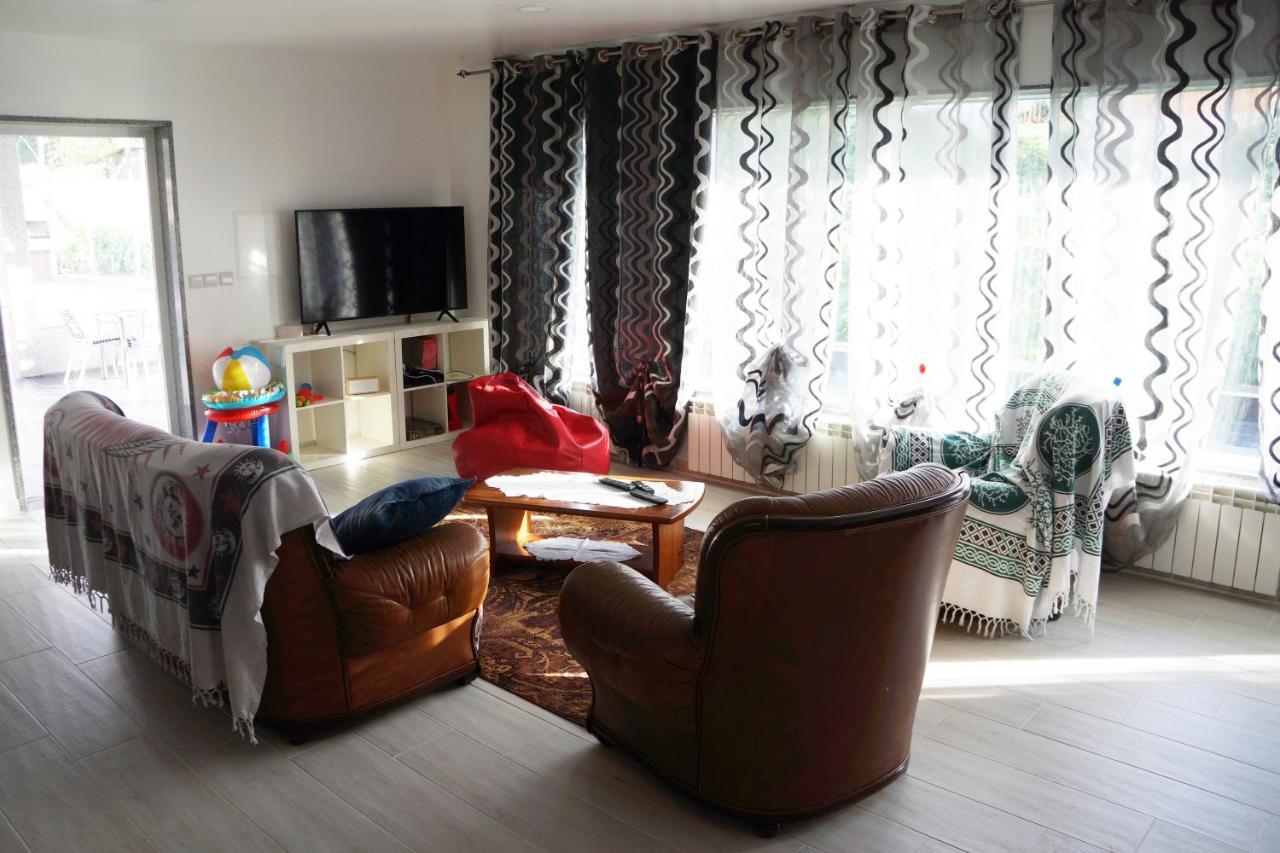 Casinha Das Bonecas - Casa Com Piscina Privada Aveiro Esterno foto